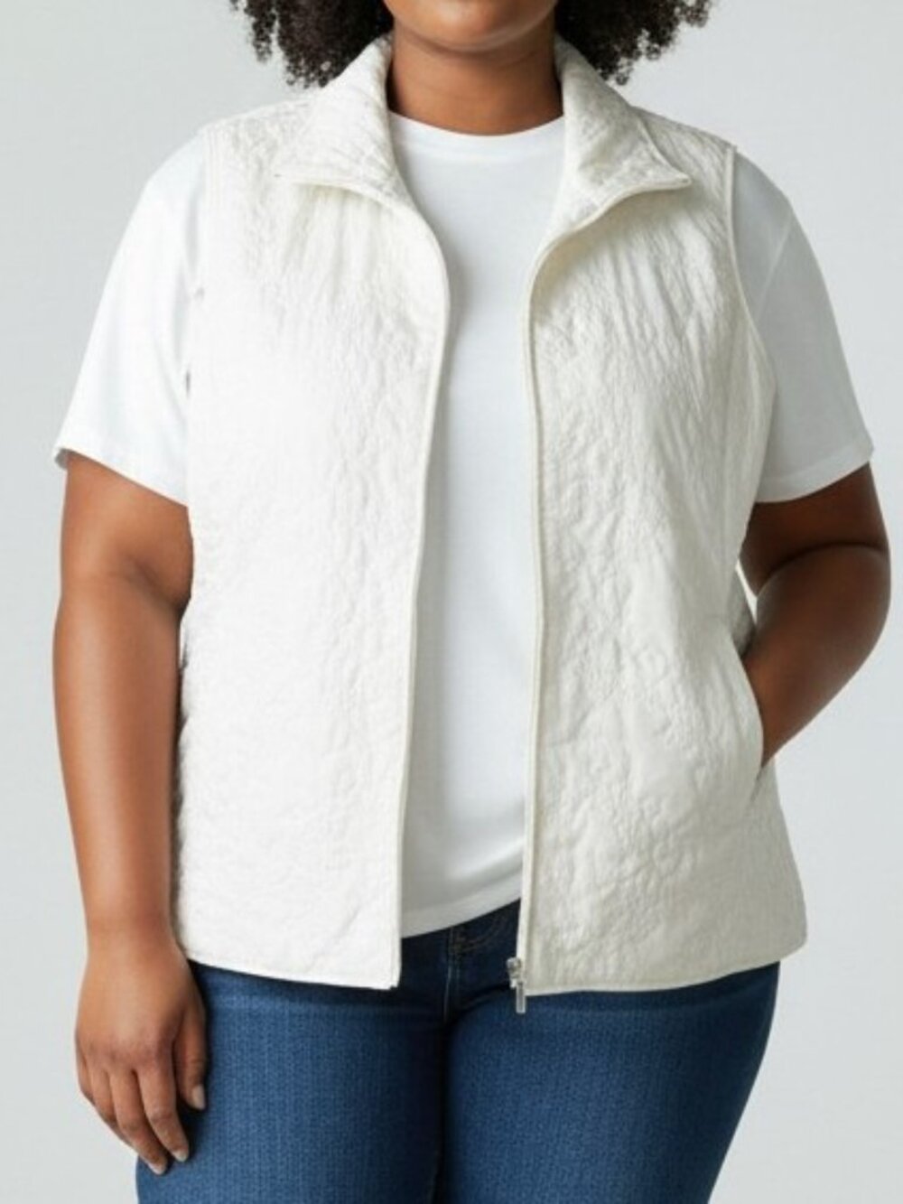 Onque Woman Ivory Off White Quilted Zip Front Vest 3X 24W